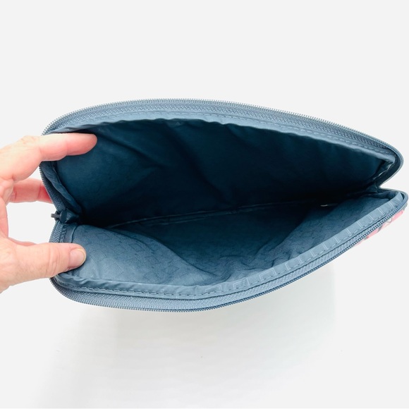 Vera Bradley Coastal Paradise Tablet Sleeve - Picture 7 of 9